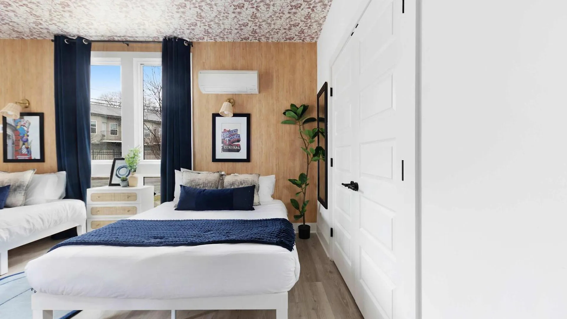 The Trillium & The Iris - 2 Homes 6 Bedrooms Nashville United States
