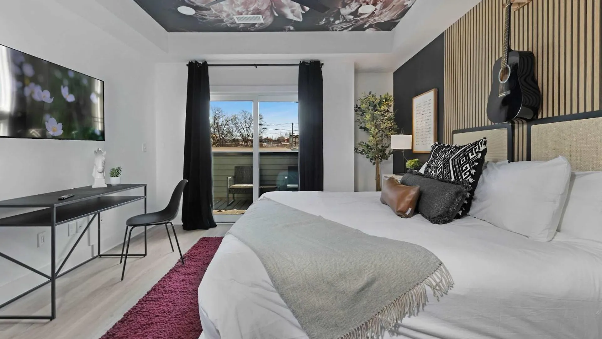The Trillium & The Iris - 2 Homes 6 Bedrooms Nashville Holiday home